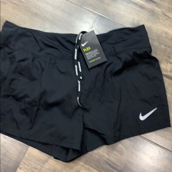 NIKE Women’s running shorts with Dri-Fit Technolog - Picture 11 of 16